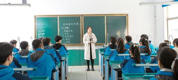 平利引入导师机制，准确把握考试方向