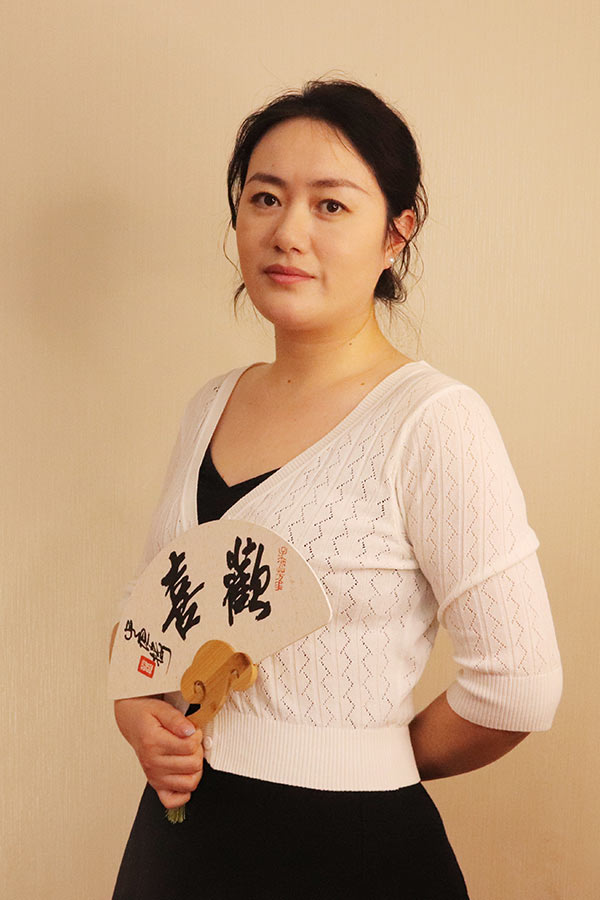 平利石亚利 研究生学历,毕业于陕西师范大学