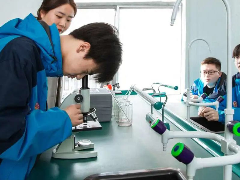 平利化学实验室